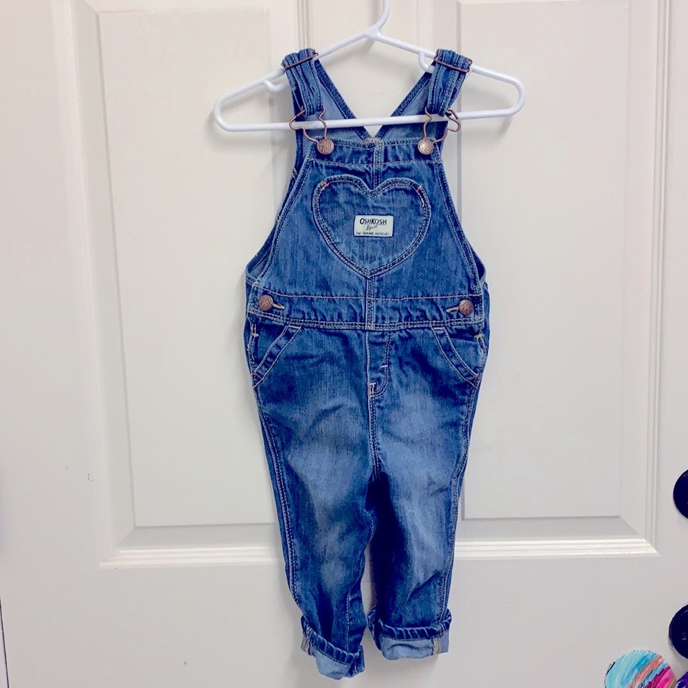 OshKosh B’Gosh | Snap Closure Overalls
